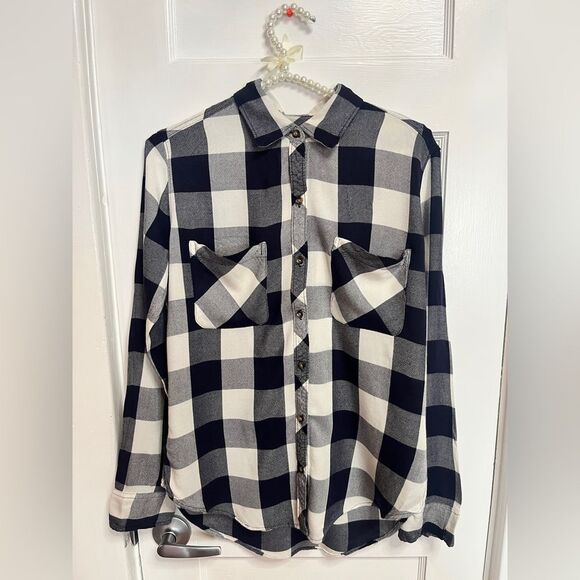 Abercrombie & Fitch Women's Navy Blue Plaid Flannel Size Small - Picture 1 of 9